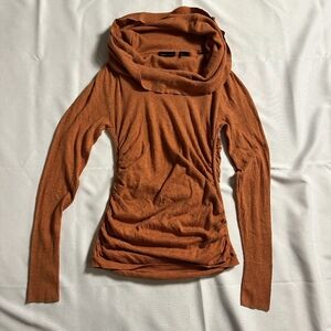 MODA INTERNATIONAL Victoria's Secret Orange Cowl Neck Ruched Side Sweater M
